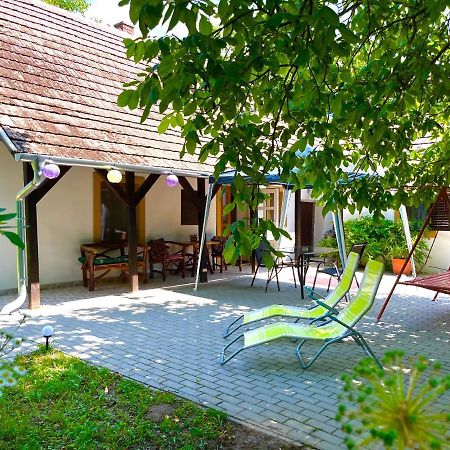 Villa Arnyas Vendeghaz Badacsonytomaj Exterior foto
