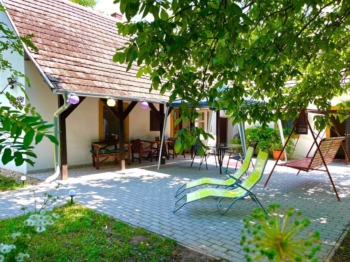 Villa Arnyas Vendeghaz Badacsonytomaj Exterior foto